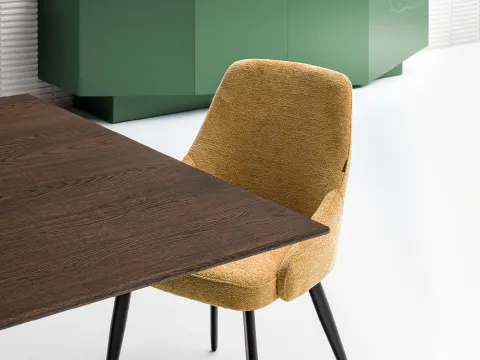 Vai alla foto 2