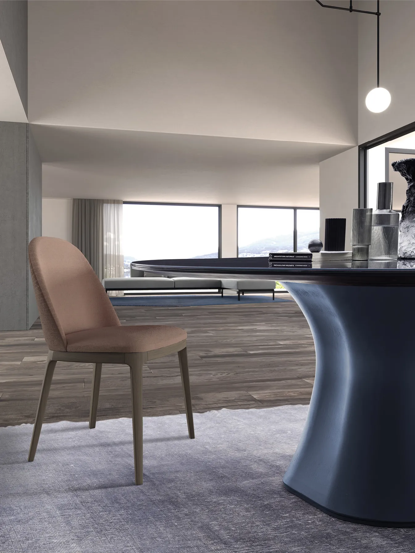 Base svasata blu del tavolo Manhattan Ring My Glass Devina Nais con sedia rosa