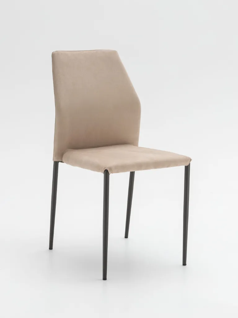 Sedia imbottita Firenze La Primavera beige con gambe scure