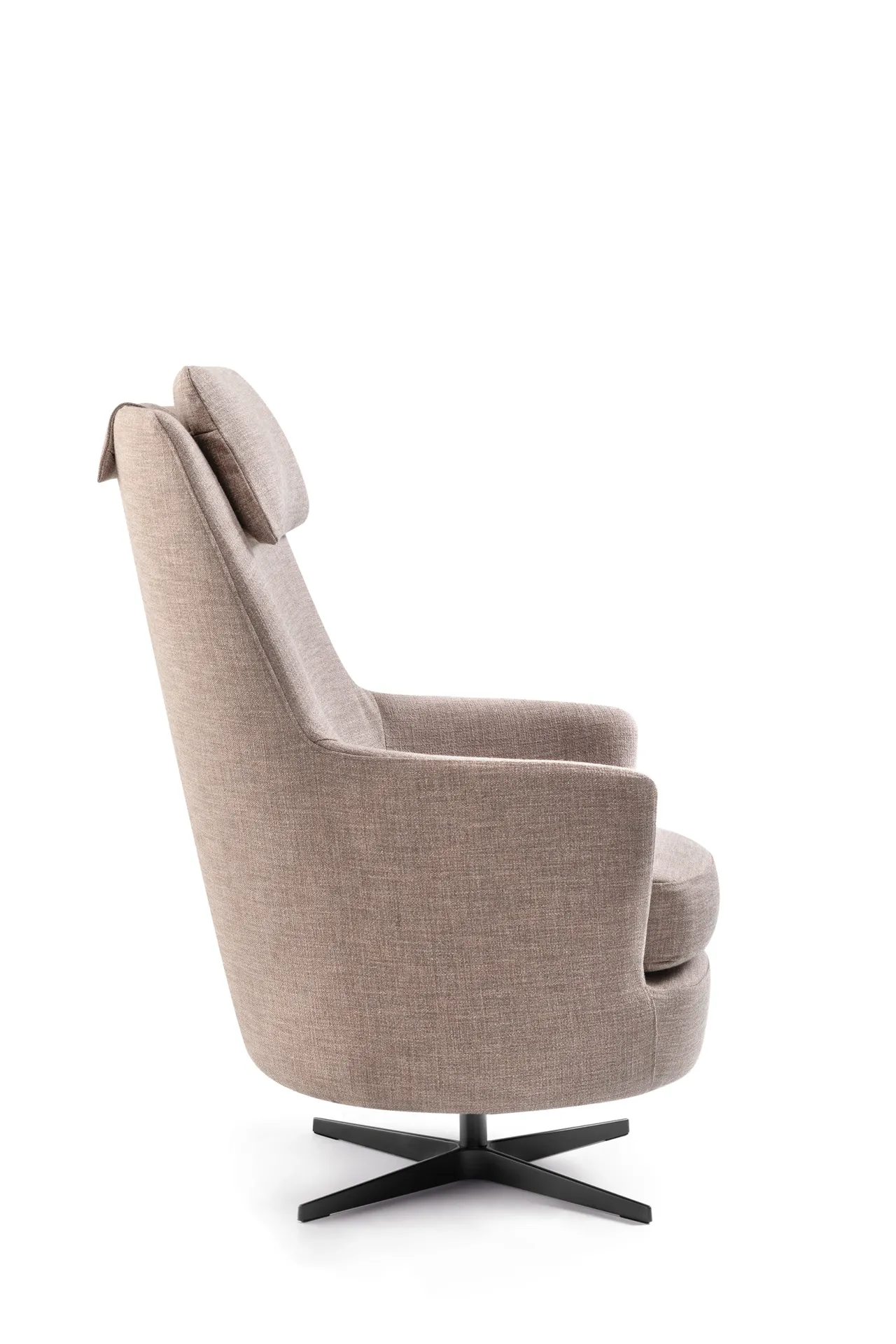 Poltrona Moon High Samoa beige vista di lato, scontornata su fondo bianco