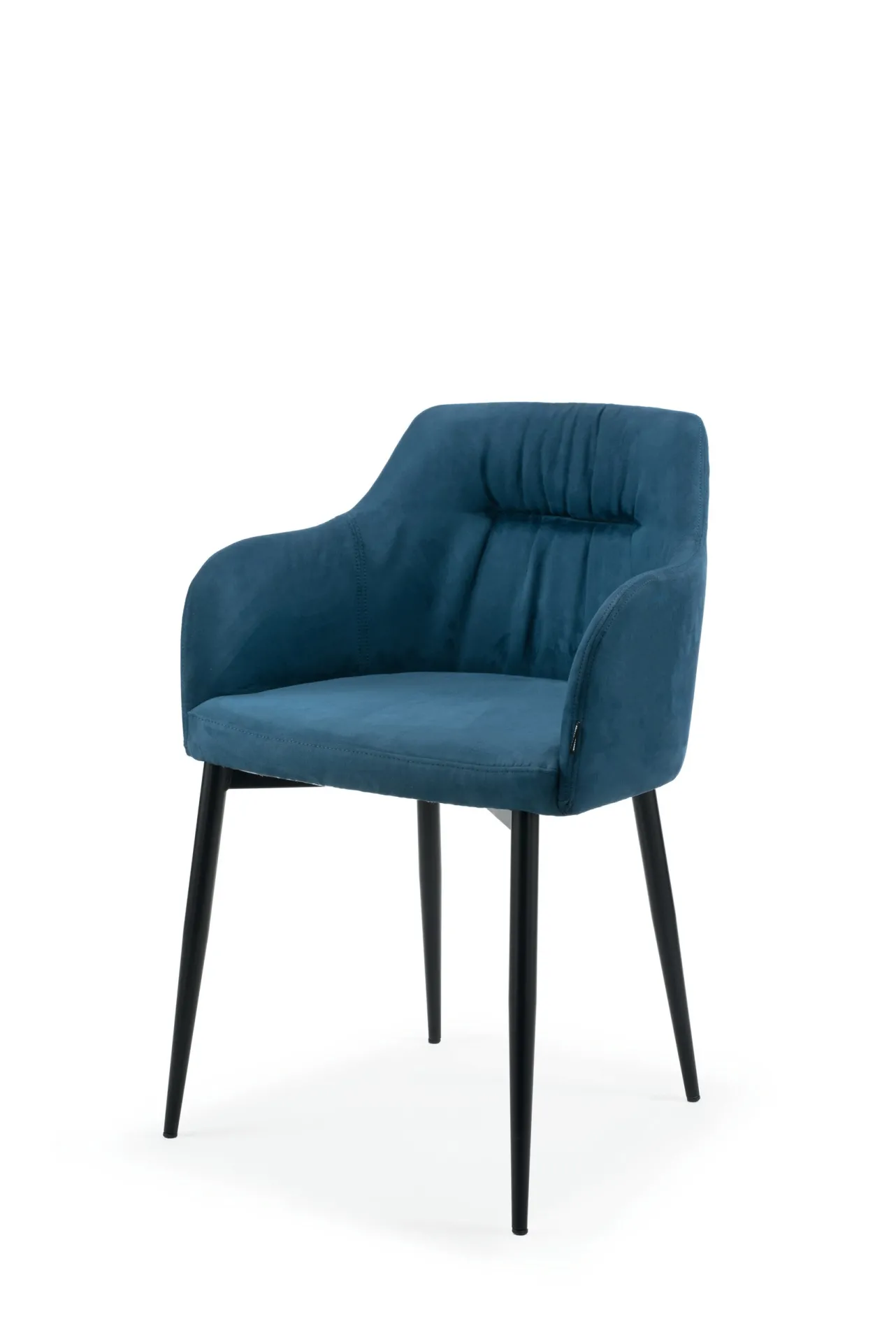 Sedia Deco Scavolini in velluto blu vista di tre quarti su fondo bianco
