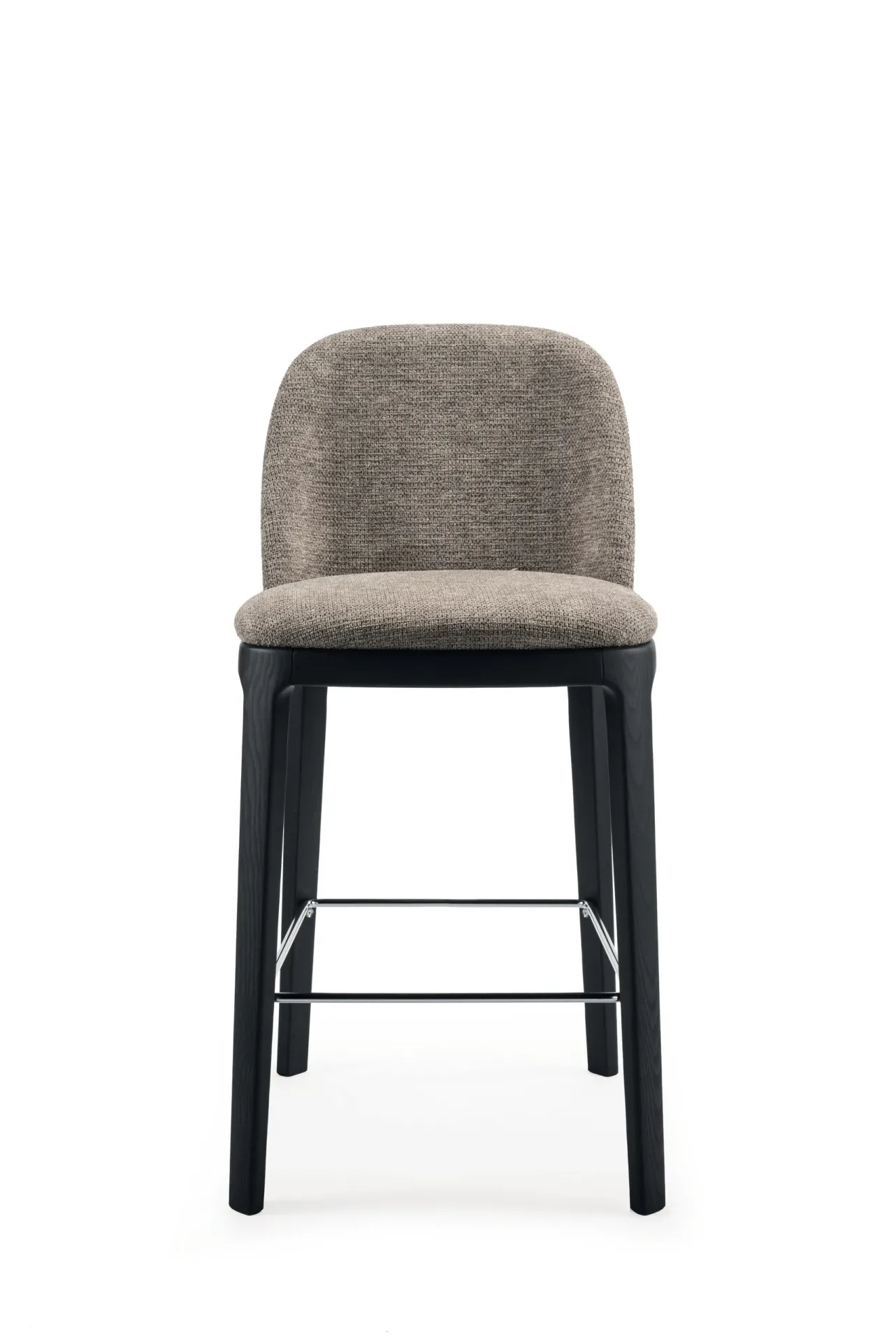Sgabello Egg Scavolini grigio visto di fronte con il poggiapiedi