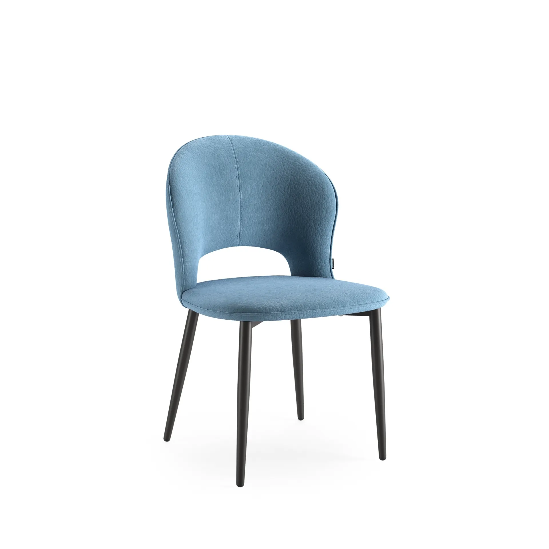 Sedia Love Scavolini azzurra vista di tre quarti su fondo bianco