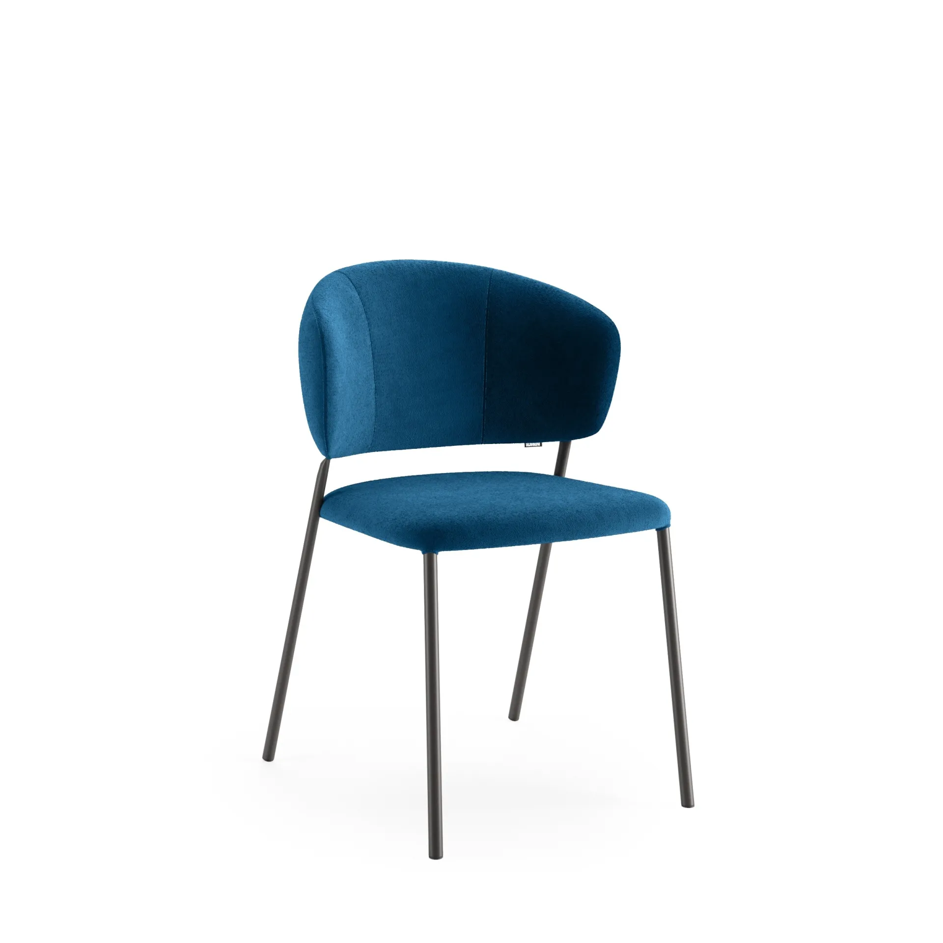 Sedia Pilot Scavolini blu vista di tre quarti su fondo bianco