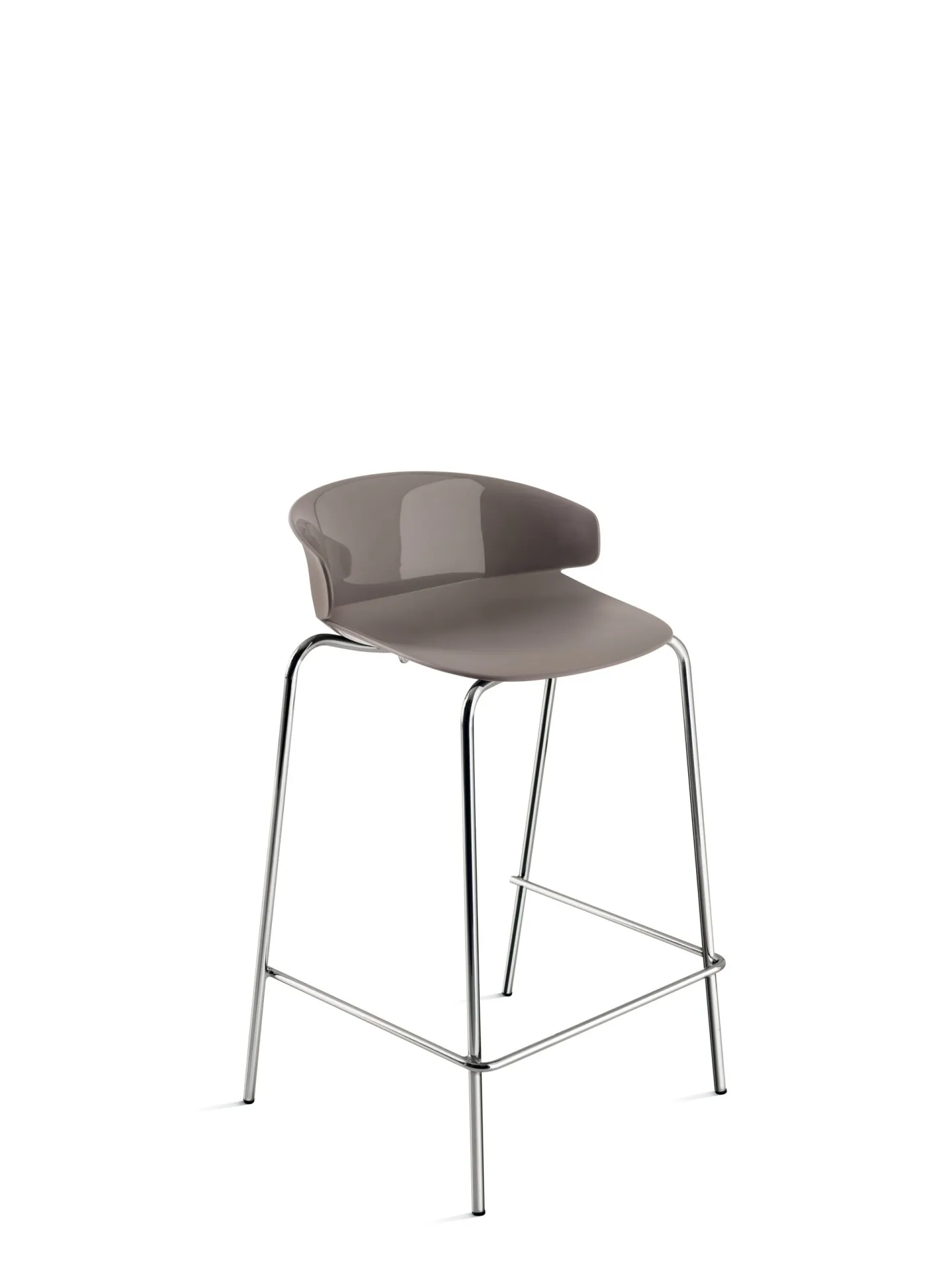 Sgabello Sixties Scavolini tortora con telaio cromato su fondo bianco