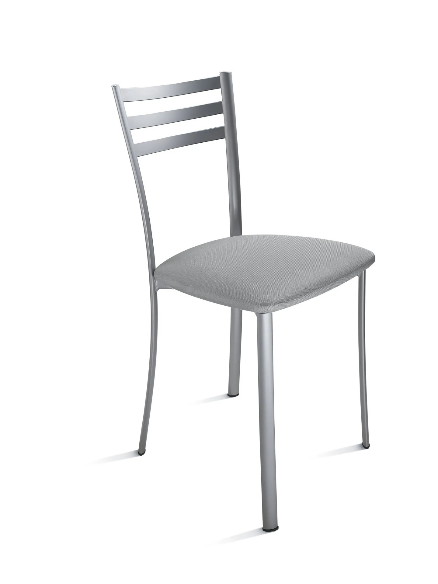 Sedia Speedy Scavolini argento con seduta grigia su fondo bianco