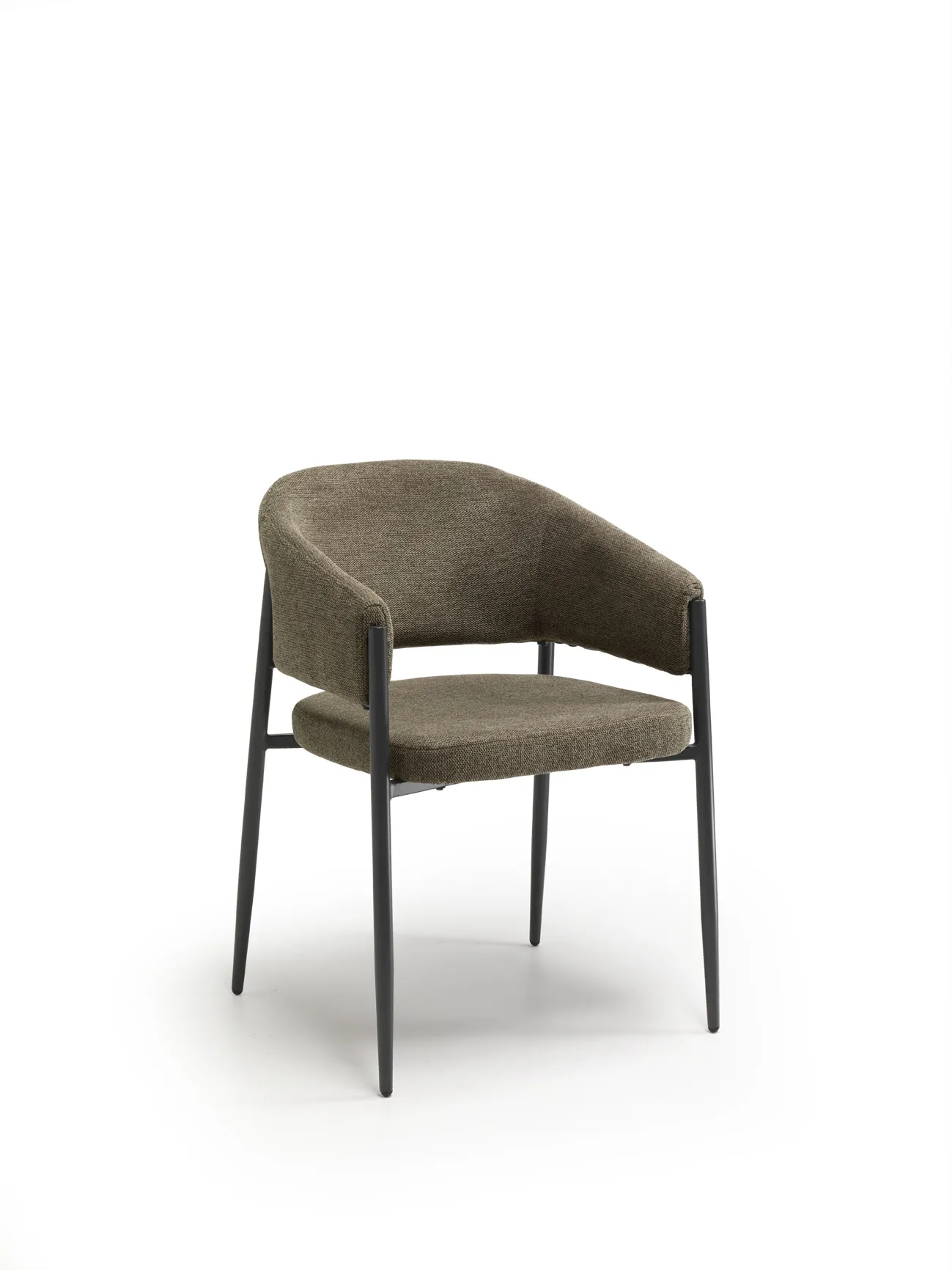 Sedia Maya Stones in tessuto marrone chiaro con gambe antracite su fondo bianco