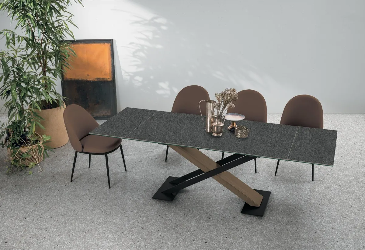 Tavolo Sagittario Target Point con piano grigio e base incrociata in metallo e legno