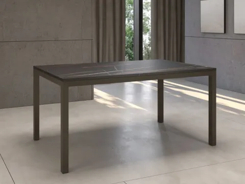 Vai alla foto 1