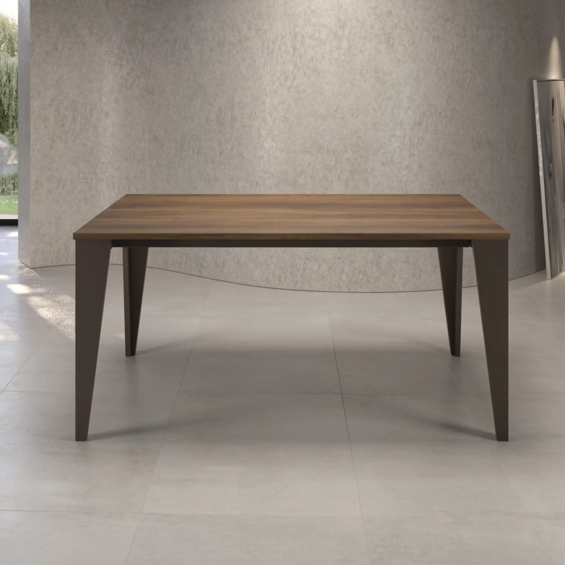 Tavolo allungabile Rimini Tecnolegno con piano effetto legno scuro e gambe squadrate scure
