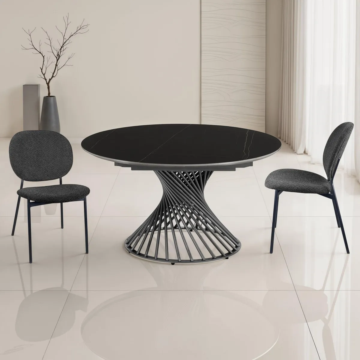 Tavolo rotondo Jorum Tomasucci in ceramica nera con base intrecciata