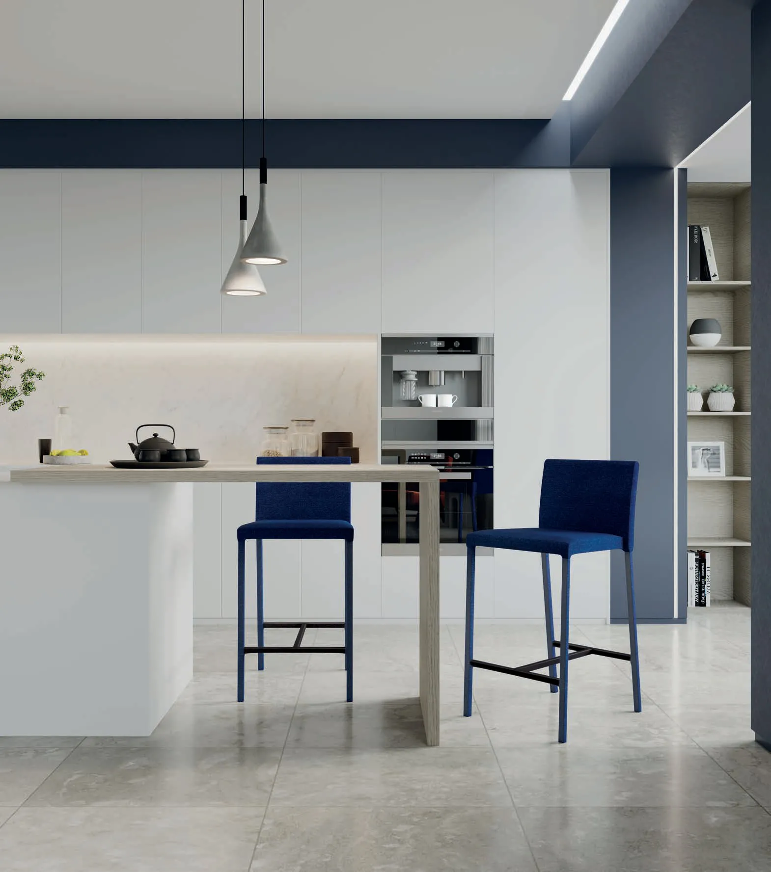 Sgabelli Kids Zamagna blu a un'isola in una cucina bianca