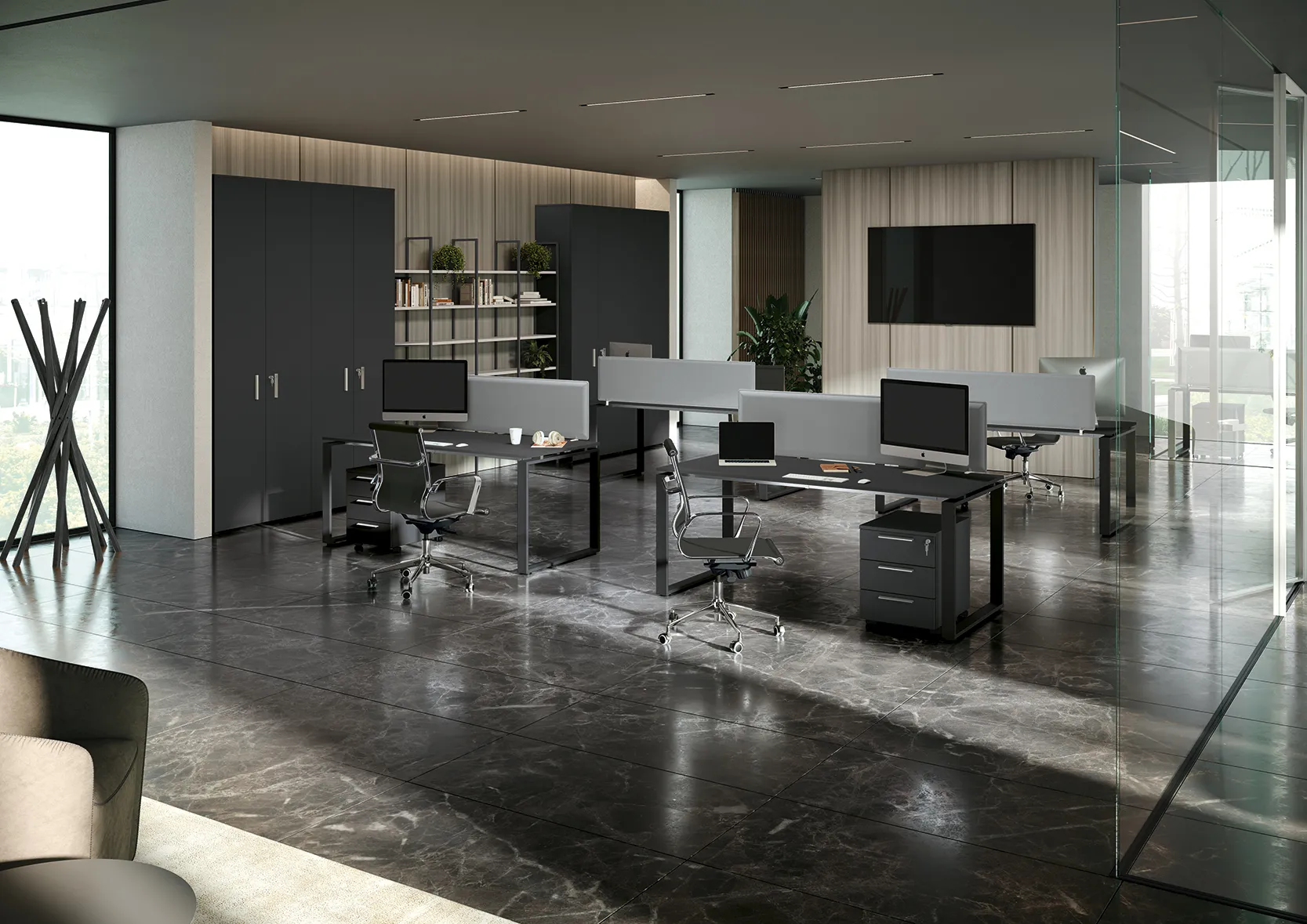 Bench operativo LOFT Colombini Offic'è con schermi divisori grigi in un open space con armadi