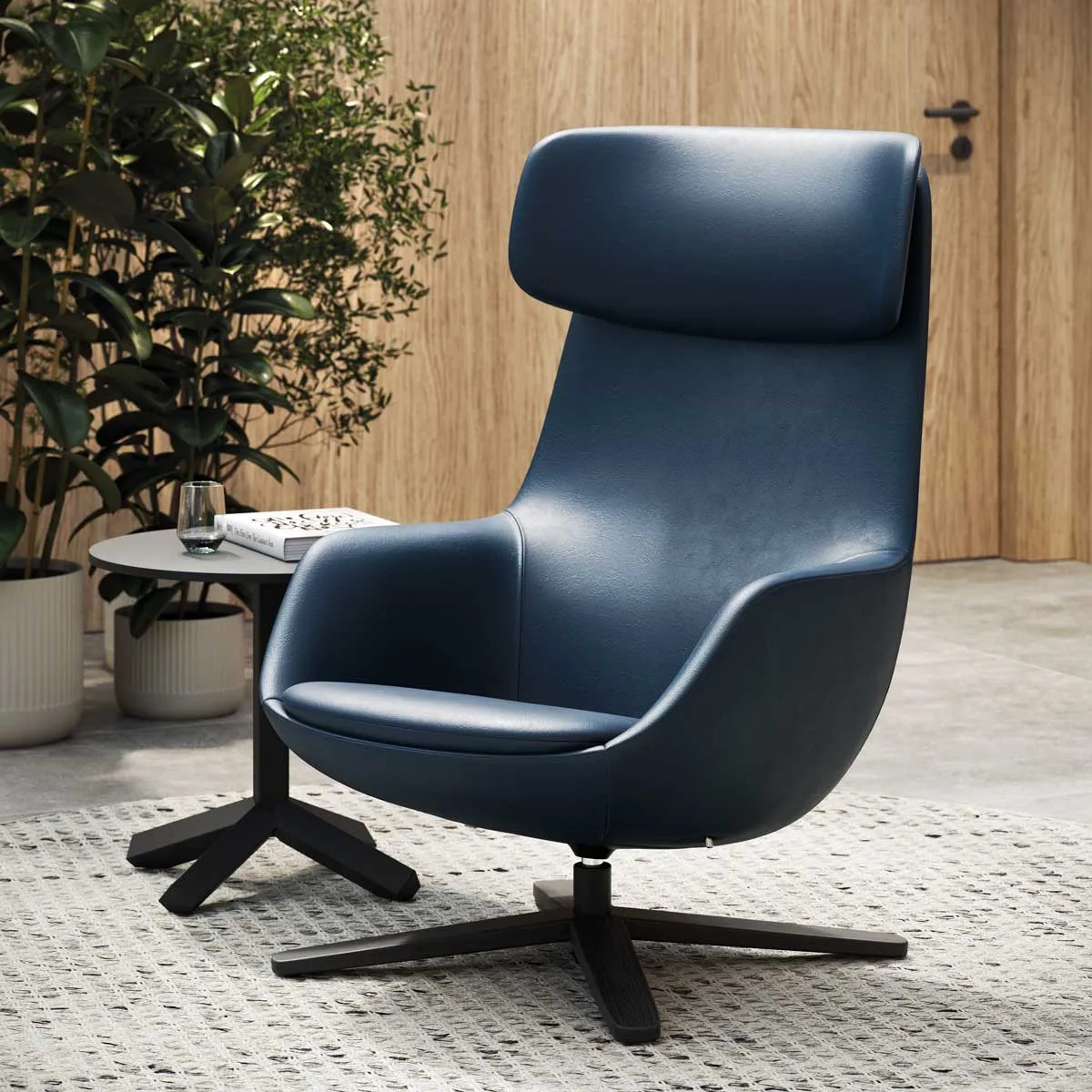 Poltrona Radar Lounge Frezza blu con base a quattro razze