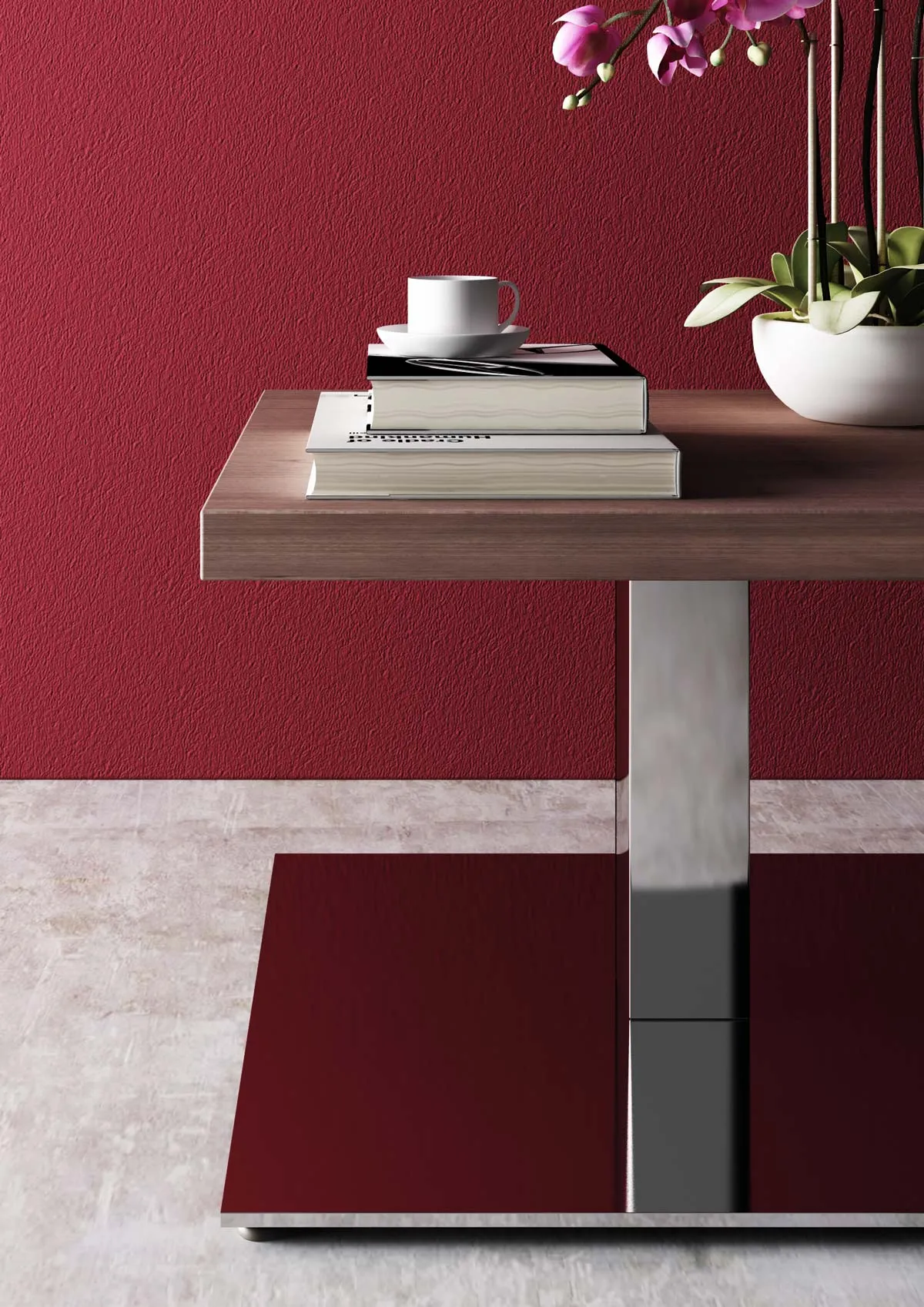 Tavolino Pop Frezza in legno con base bordeaux su parete rossa