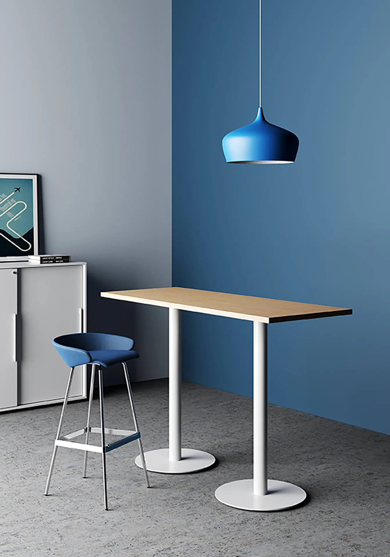 Tavolo alto Pop Frezza in legno a due colonne con sgabello blu e parete blu