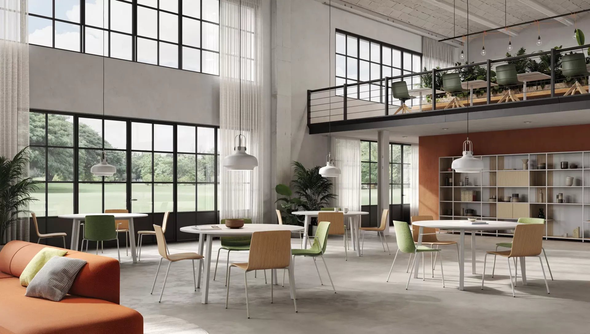 Sedie imbottite Yo Upholstered Frezza attorno a tavoli in un open space su due livelli