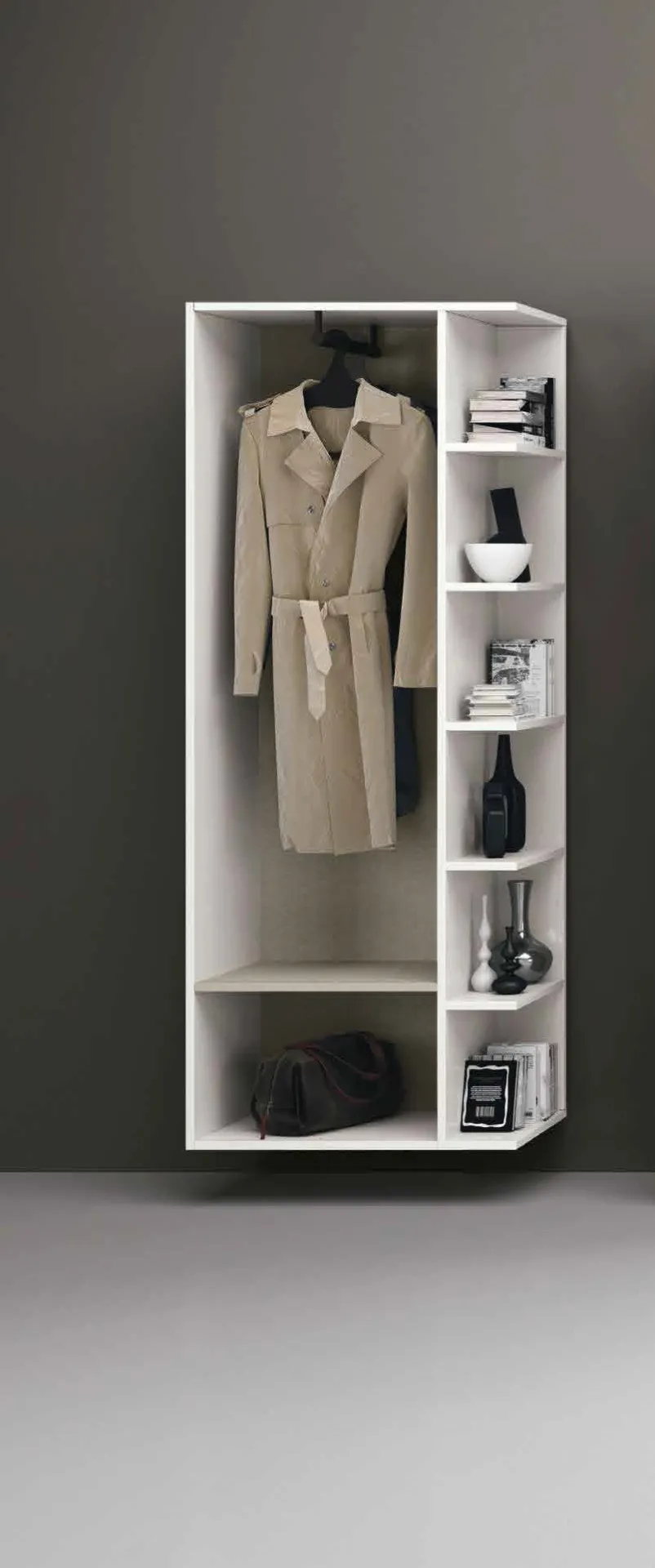 Interno della colonna Mini 300 Air Artigianmobili con appendiabiti