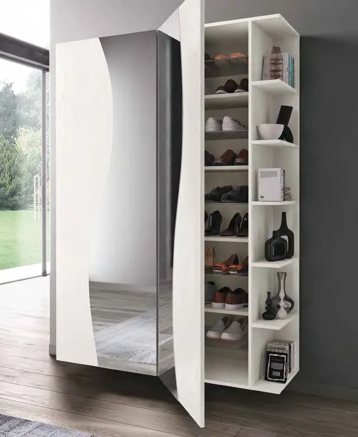 Mini 305 Air Artigianmobili aperta con scarpiera