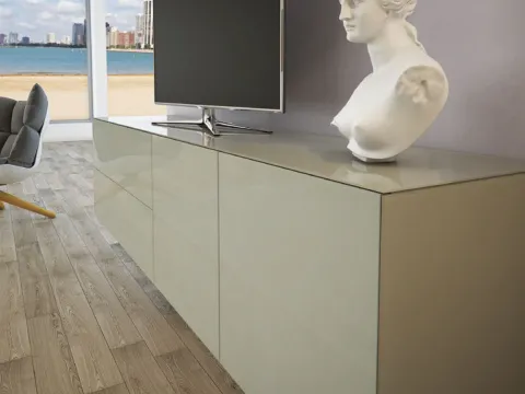 Vai alla foto 2