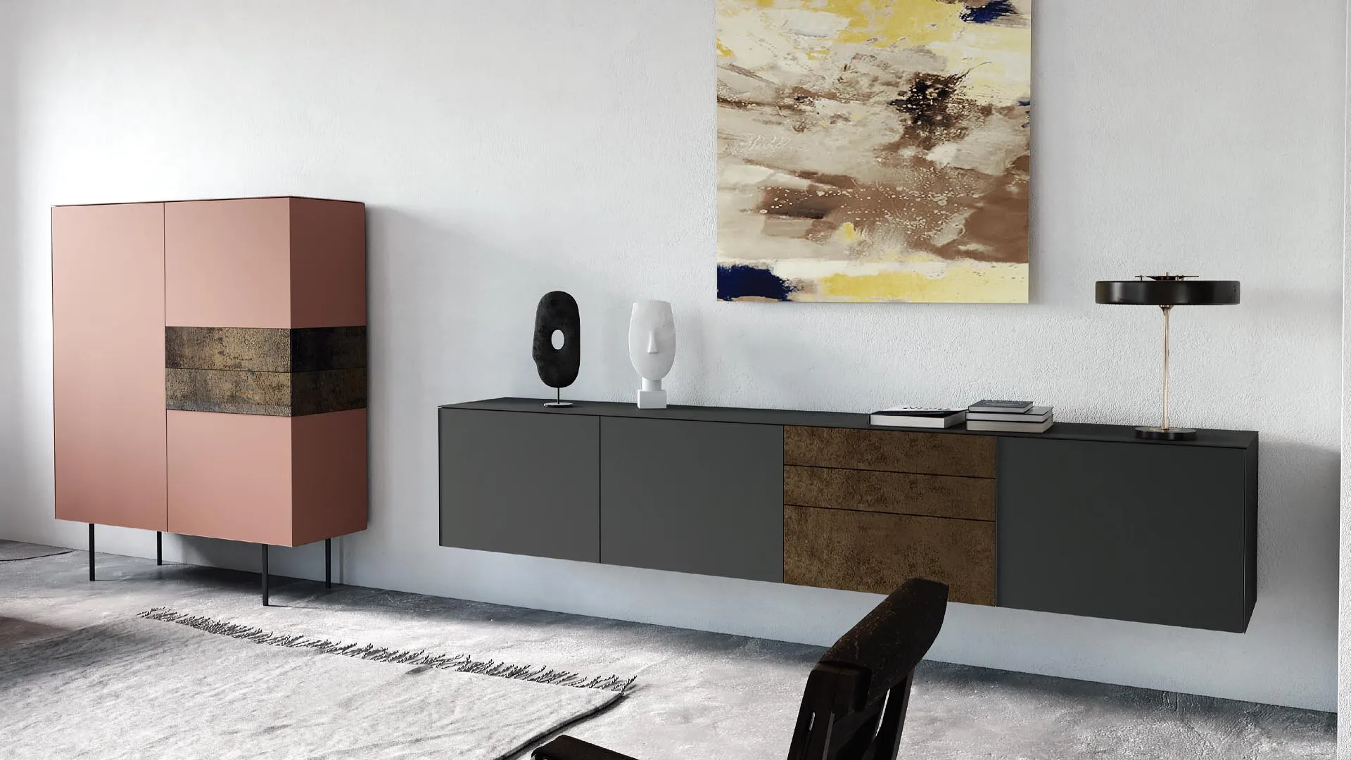 Credenza in vetro rame e madia sospesa Titolo T105 Artigianmobili sotto un quadro