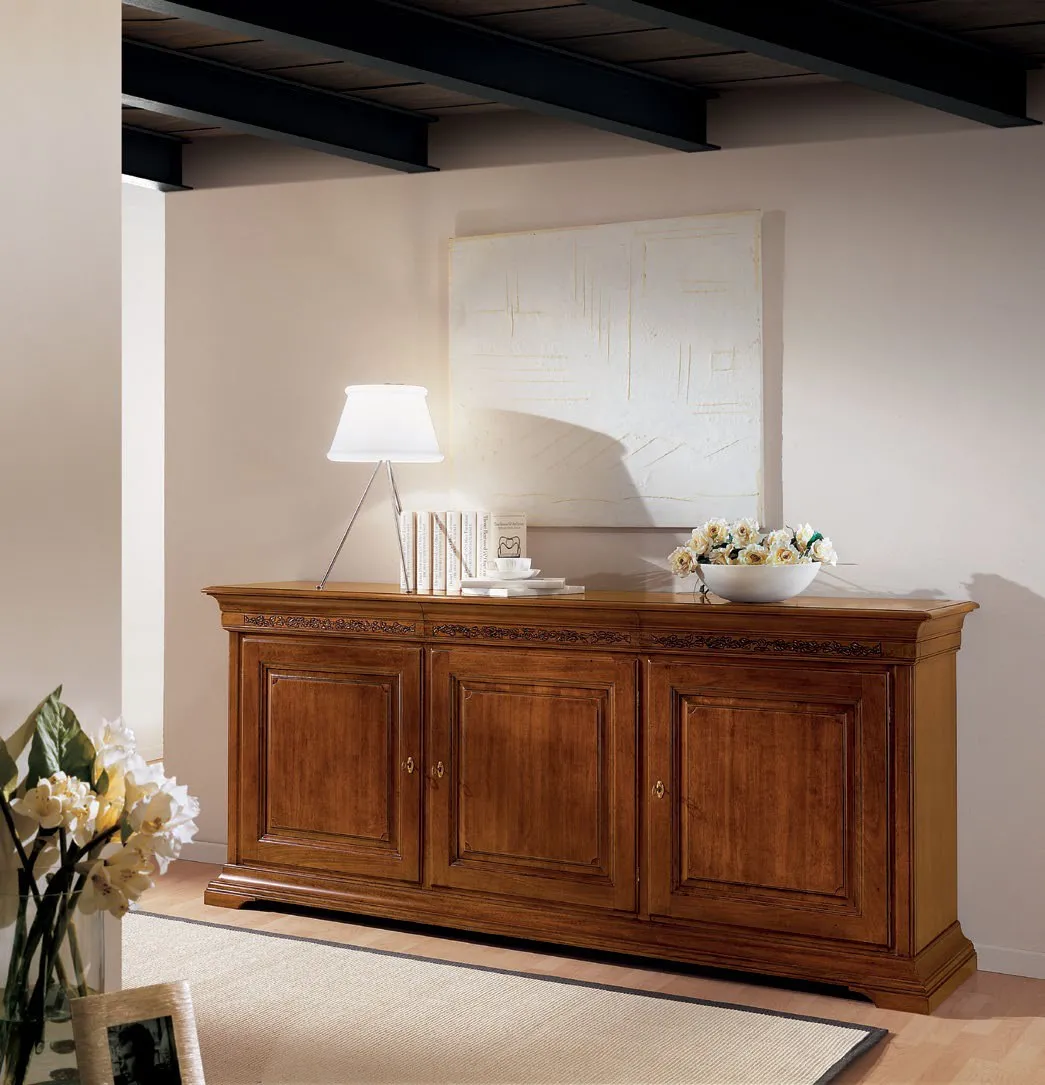 Credenza intagliata Imba Icon 2.0 color noce a tre porte con lampada