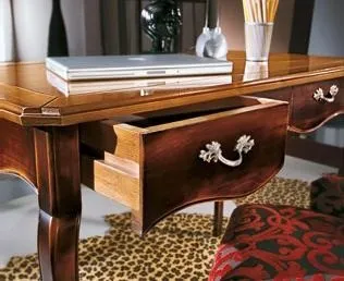 Cassetto intagliato con maniglia in ottone della scrivania Trend Style Imba