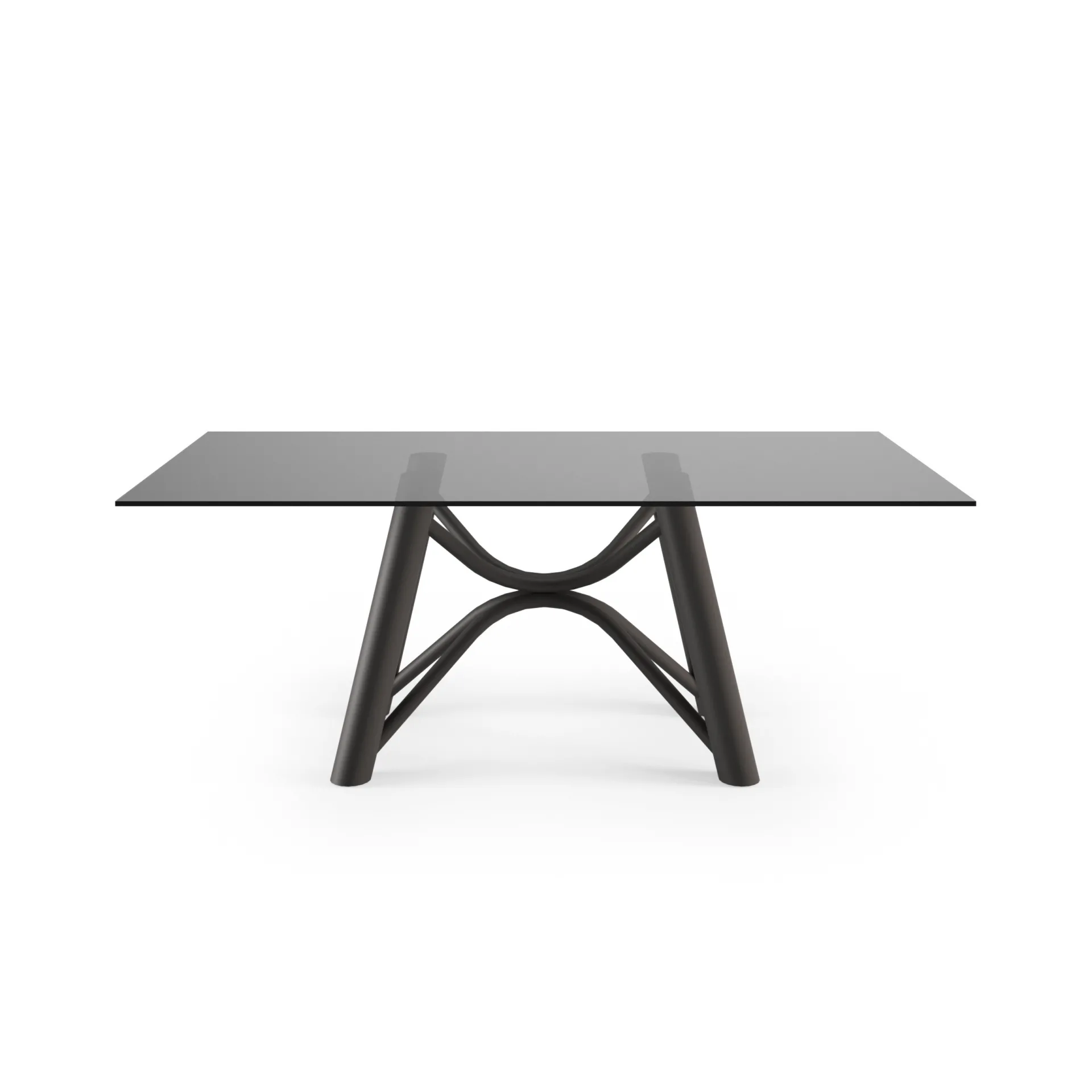 Tavolo Brooklin Scavolini con piano in vetro fumé e basi ad arco su fondo bianco