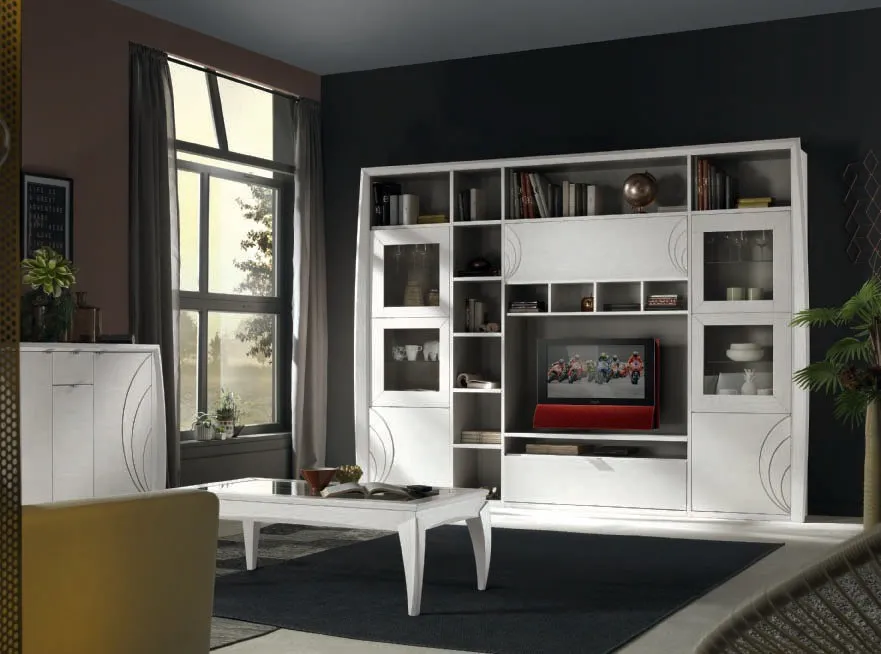 Tavolino bianco House Project Imba con gambe sagomate davanti a una parete attrezzata