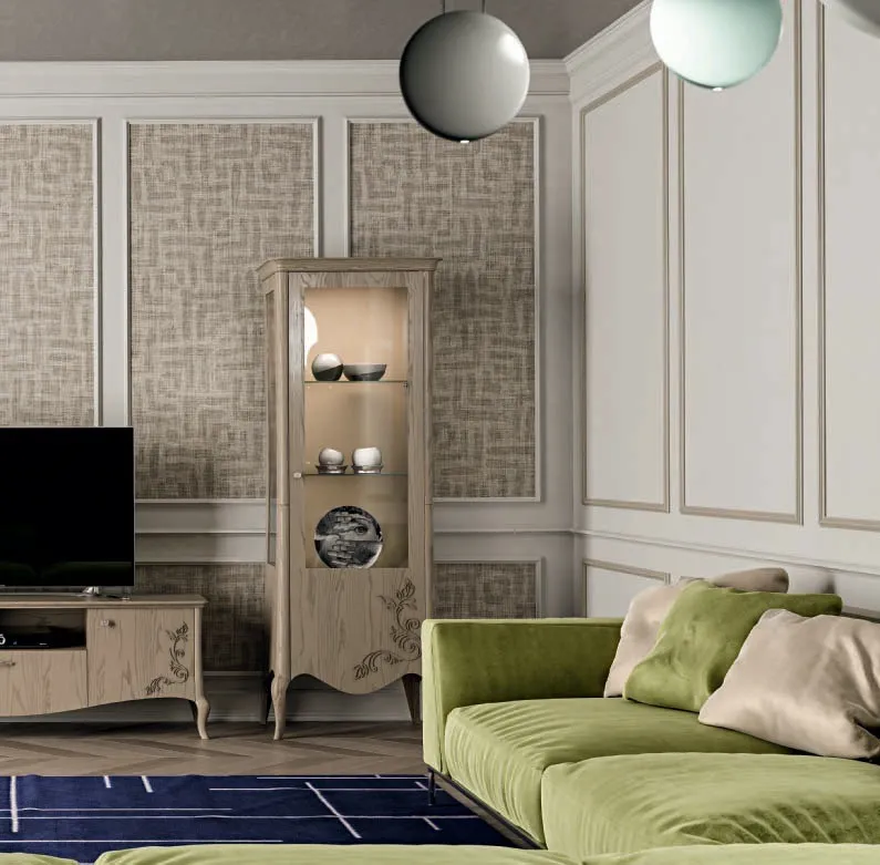Porta TV House Project Imba con traforo accanto a una vetrina e a un divano verde