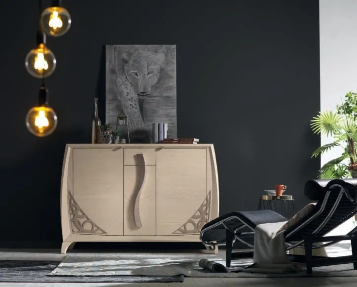 Credenza House Project Imba con traforo sotto due lampade a sfera