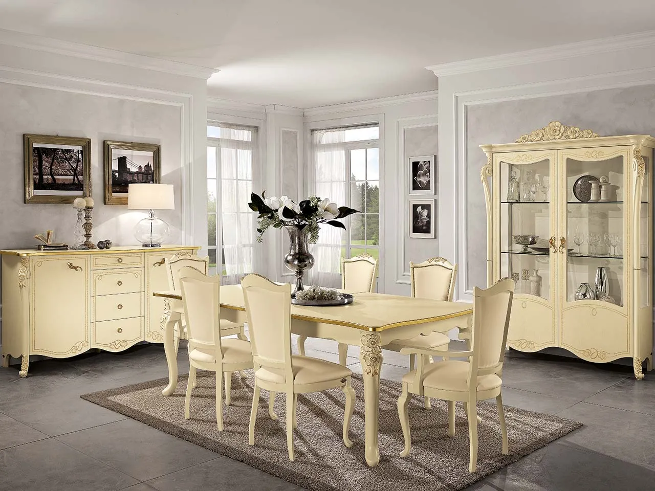 Sala da pranzo Viola Luxor Mobilpiù beige con vetrina, credenza e tavolo