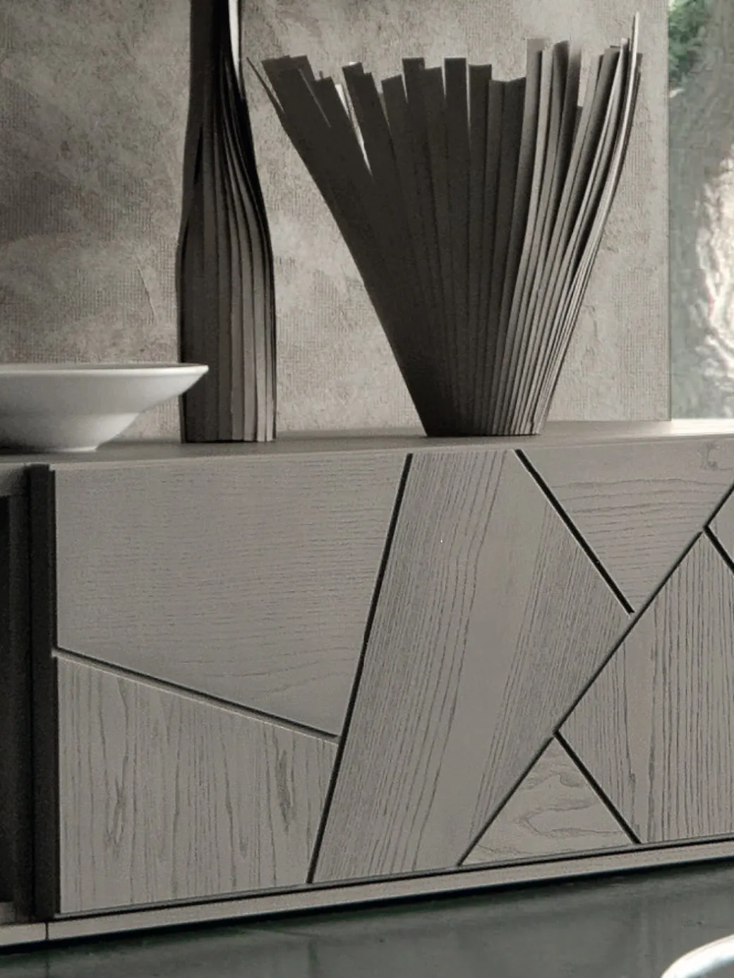 Base grigia con linee incise della composizione 103 Decor Modo 10
