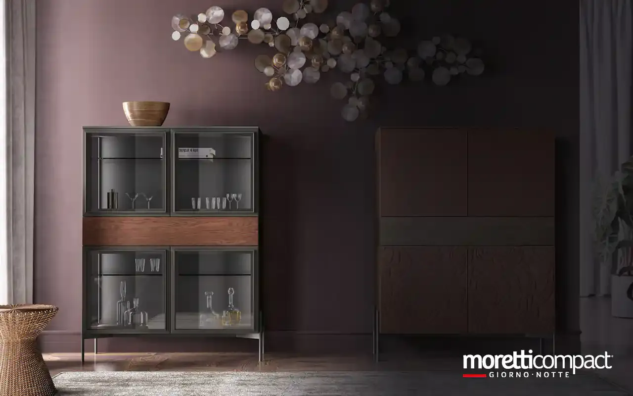 Madia vetrina alta Kosmos KM315 Moretti Compact con ante in vetro fumè e fascia in legno