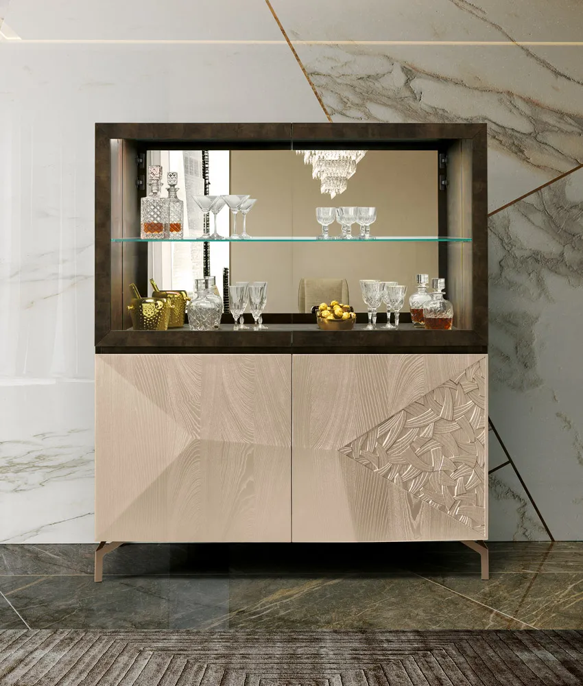 Mobile bar Dedar Day RTL Mobili con teca illuminata e base decorata