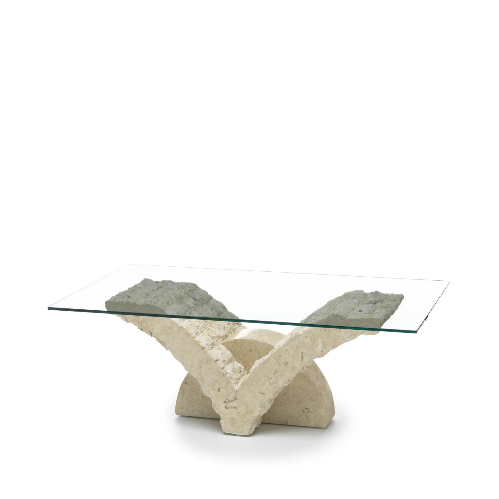 Tavolino Papillon Stones con base a V e piano in vetro su fondo bianco