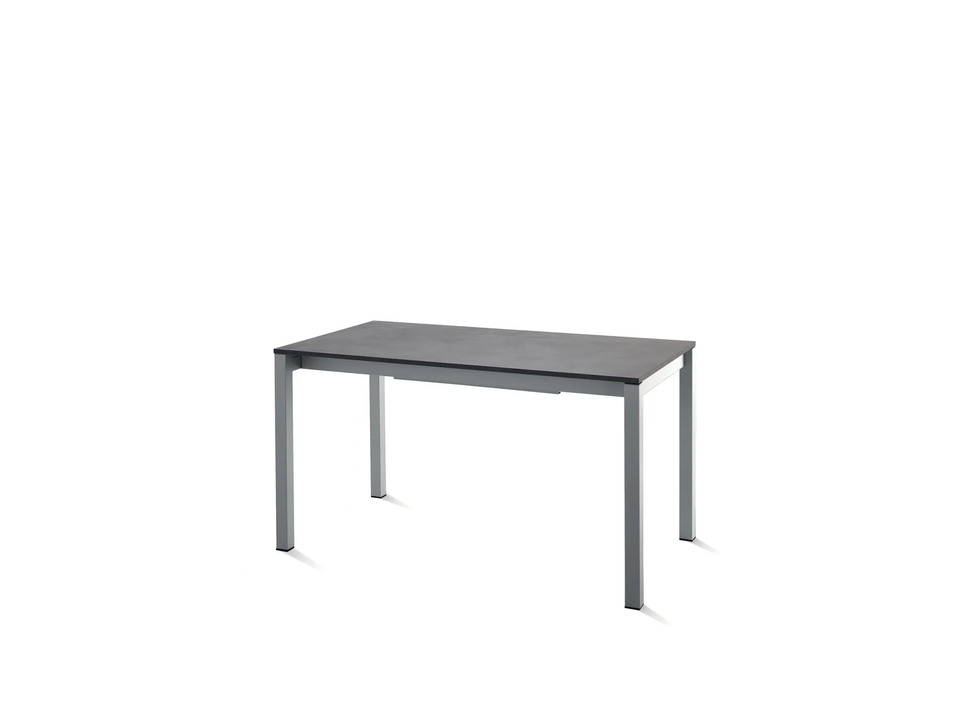 Tavolo Aliseo Scavolini su fondo bianco, con piano grigio scuro e struttura grigia