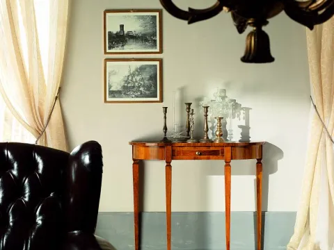 Vai alla foto 1