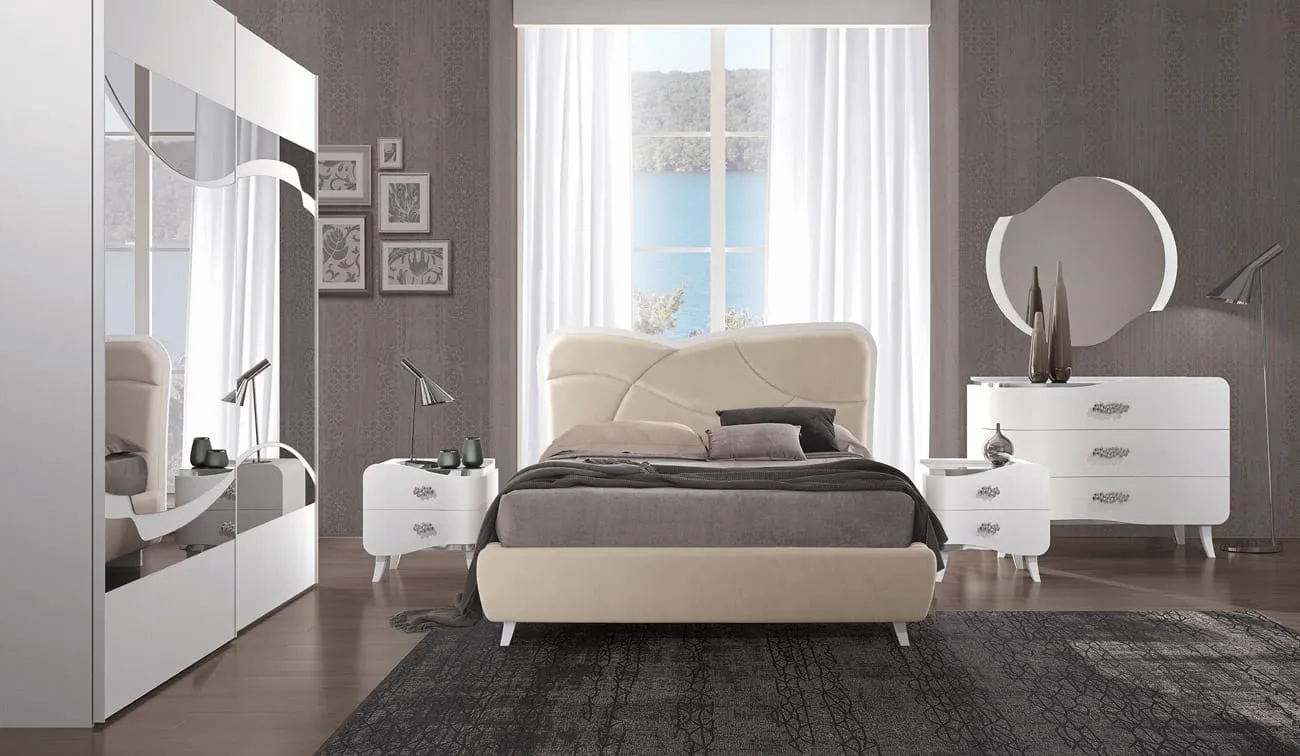 Letto Zaffiro Adriatica in versione beige con comò bianco