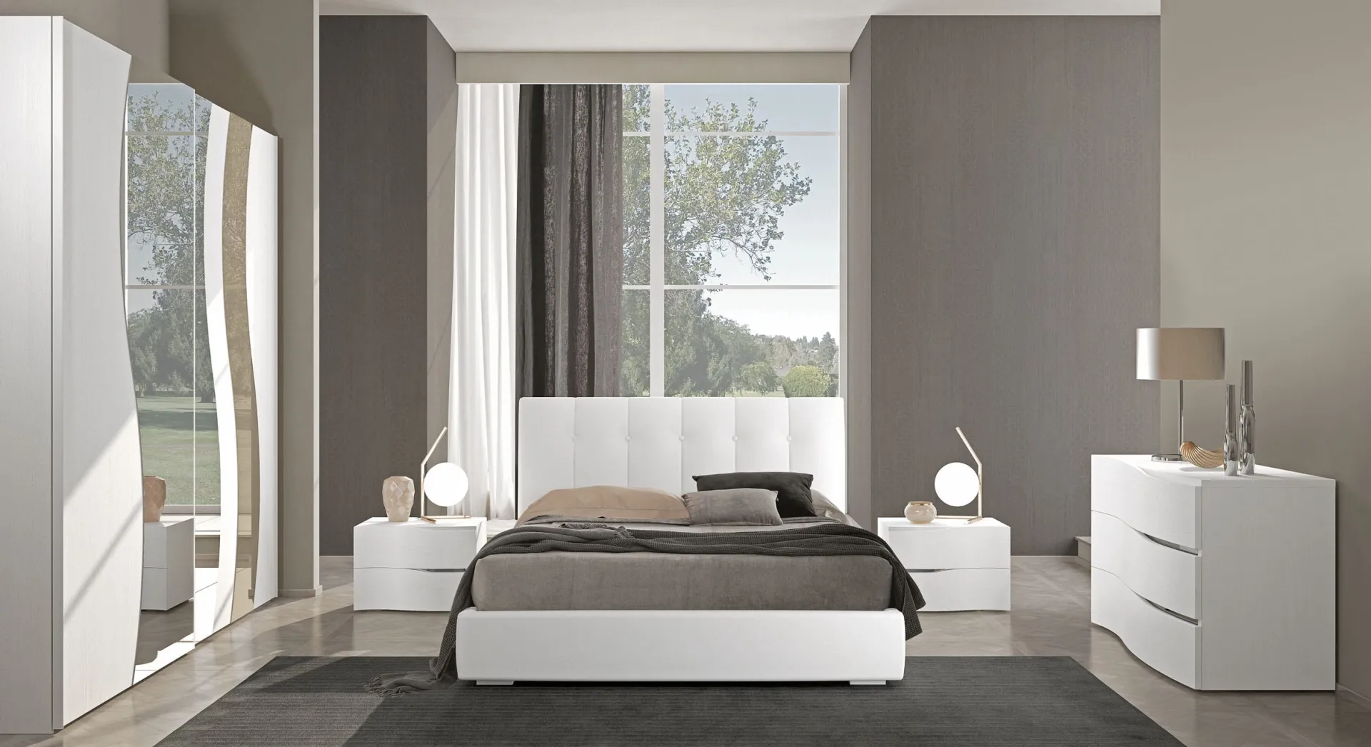 Camera con letto Cristiana Adriatica e comò bianco