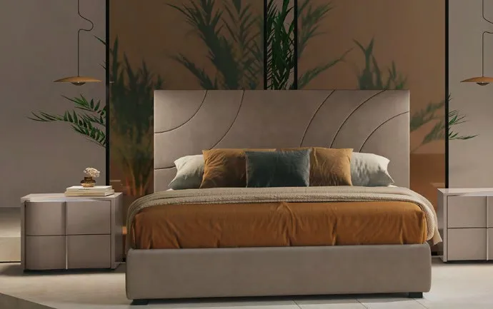 Letto Ipsilon Curve Adriatica in tessuto beige con cuciture curve sulla testata
