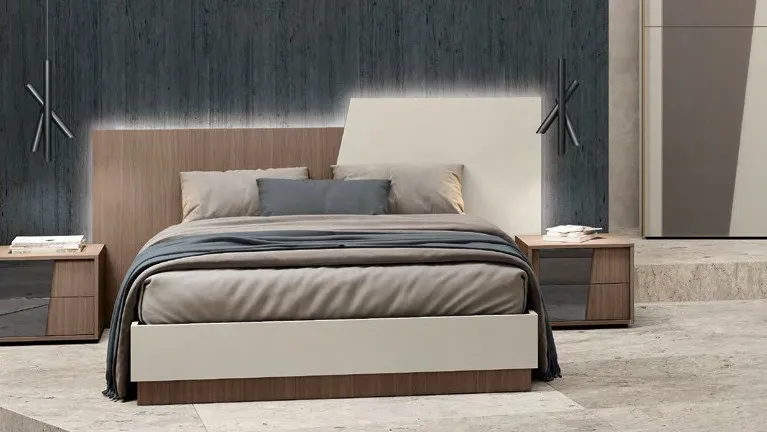 Letto Tango Adriatica con testata chiara e pannello in noce