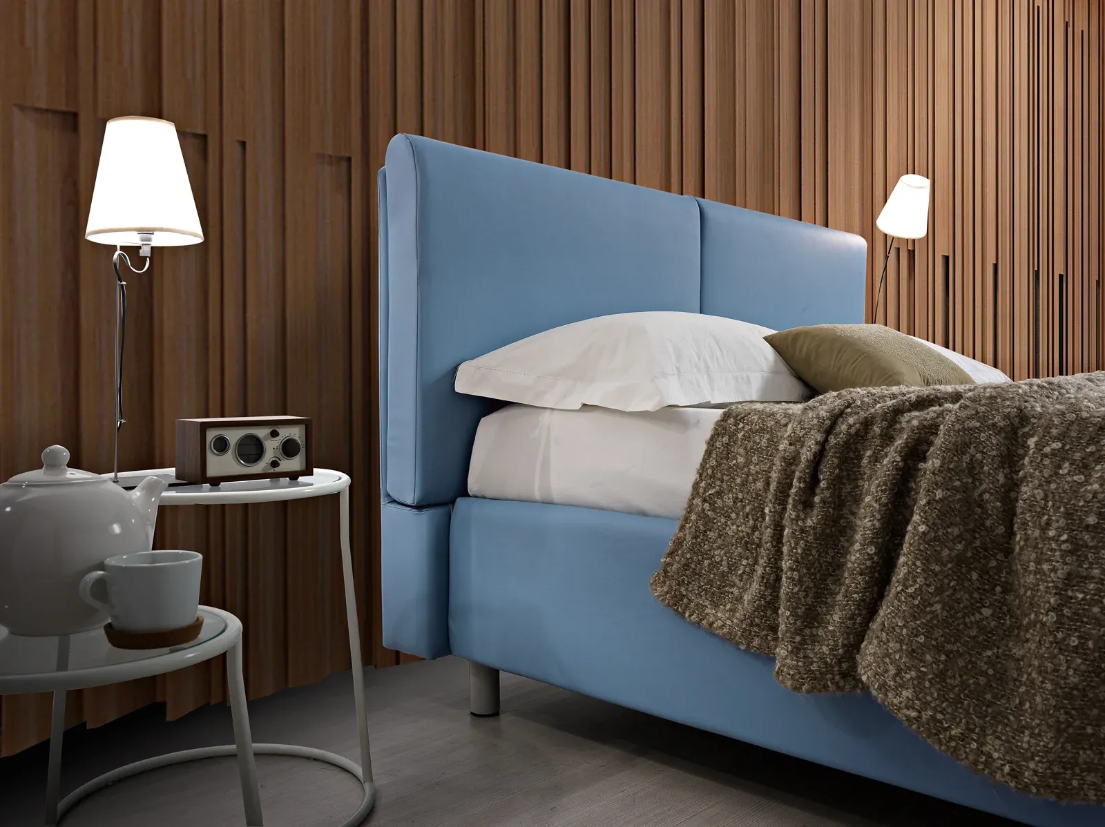 Altra ambientazione di Letto imbottito Double Artigiana Letti, vista frontale