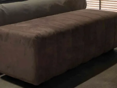Vai alla foto 1