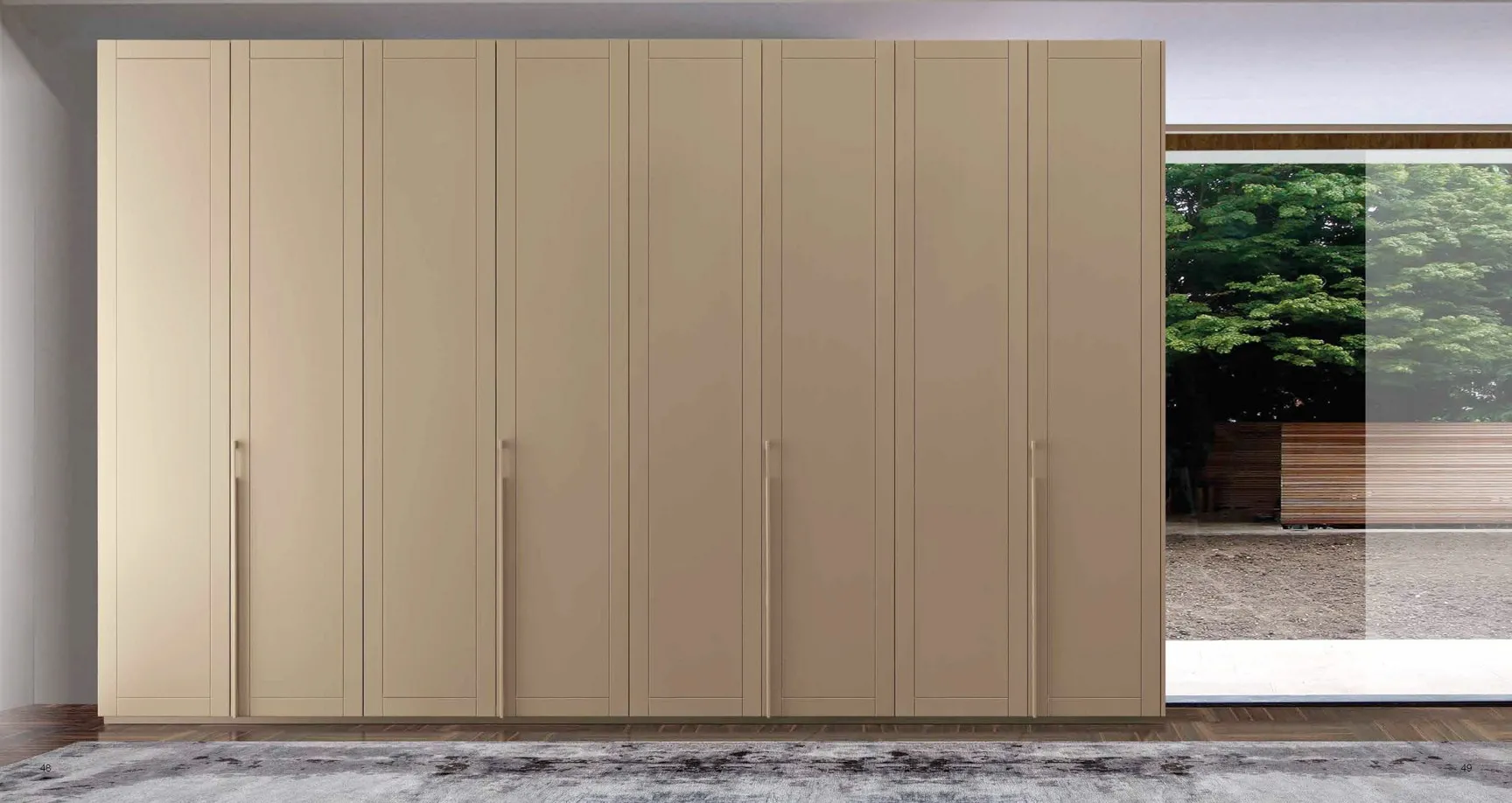 Armadio Quadrante Bernazzoli in laccato beige cinese opaco con maniglie sottili