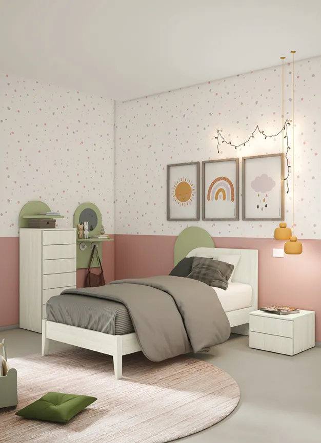 Comodino Link Colombini bianco accanto a un letto singolo in una cameretta