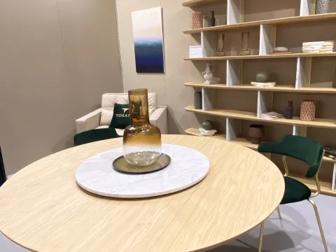 Vai alla foto 2