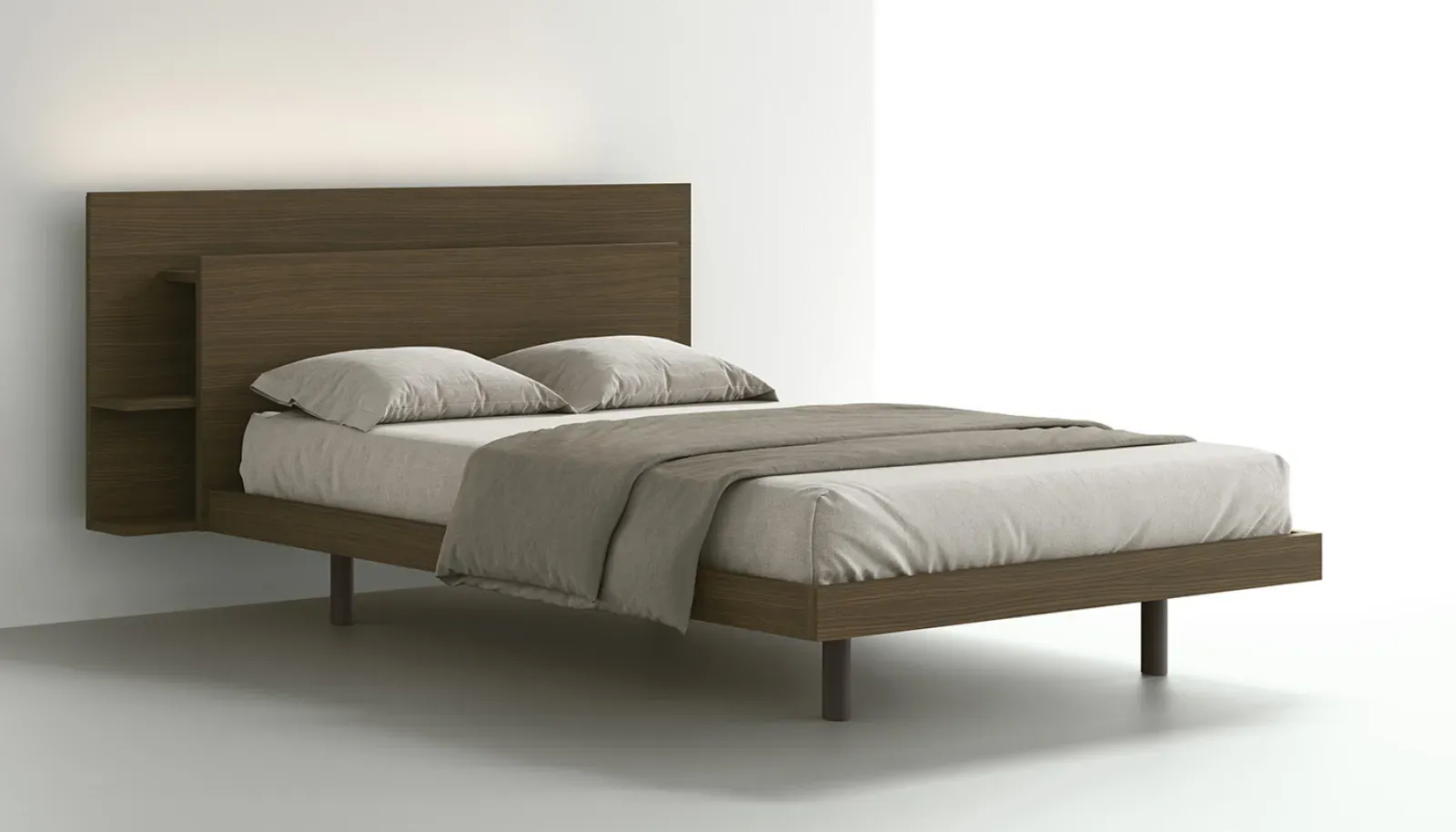 Letto Icon Dielle Modus in legno con testiera larga, su fondo bianco