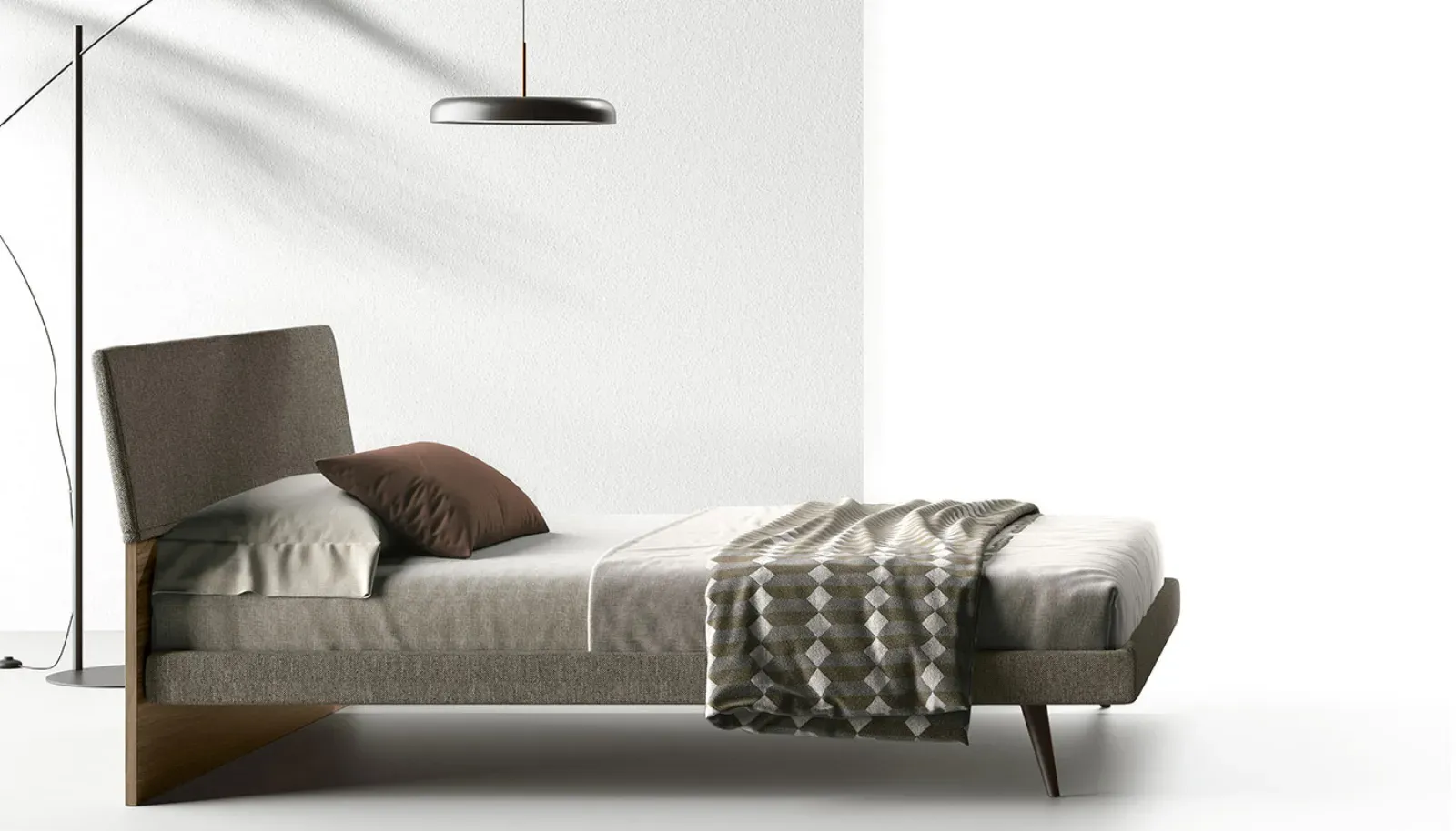 Letto Flap Dielle Modus imbottito con gambe inclinate, su fondo chiaro