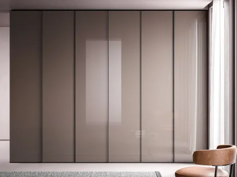 Vai alla foto 1
